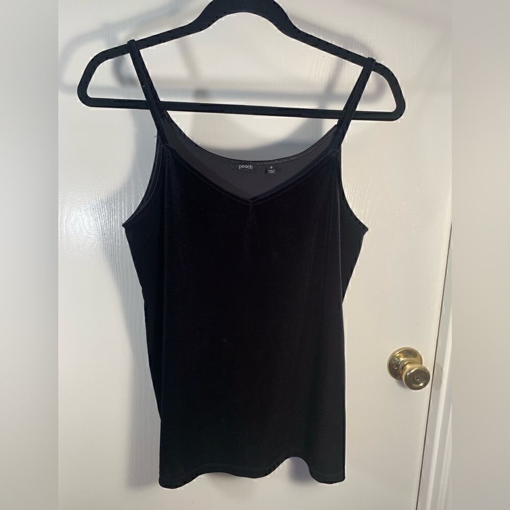 Peach EUC black velvet tank top Size Small